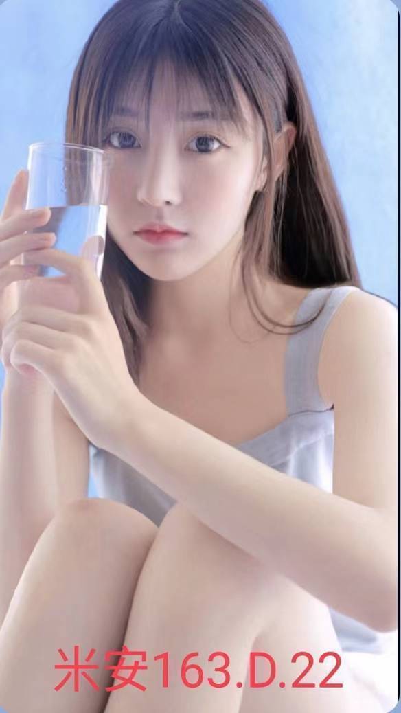 雲林 樓鳳 泡沫 34D|23 擅長奶泡吹